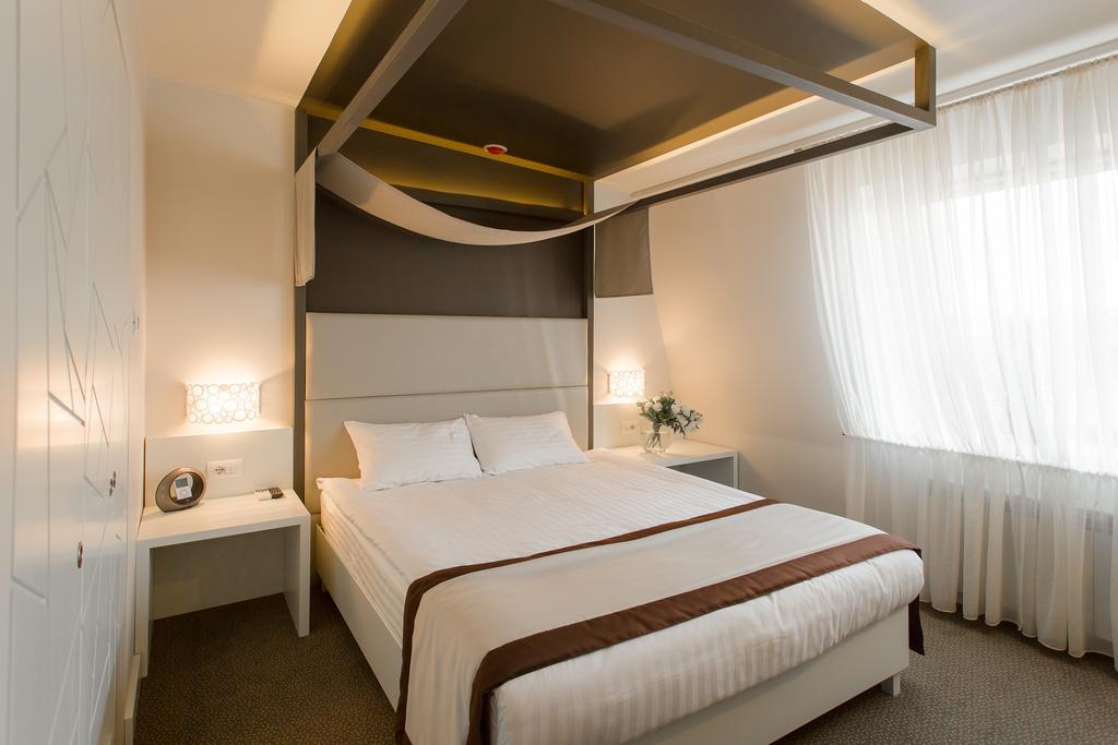 Standard Room,371723641:JPEG